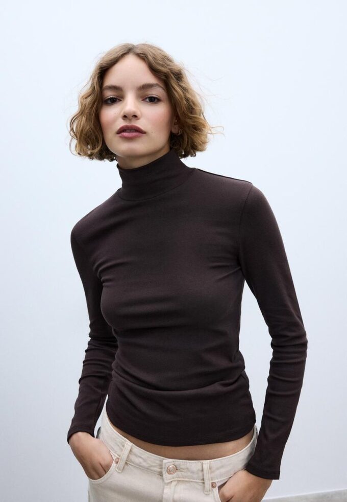 Tricou de bază cu guler înalt Tricou de bază cu guler înalt