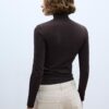 Tricou de bază cu guler înalt Tricou de bază cu guler înalt