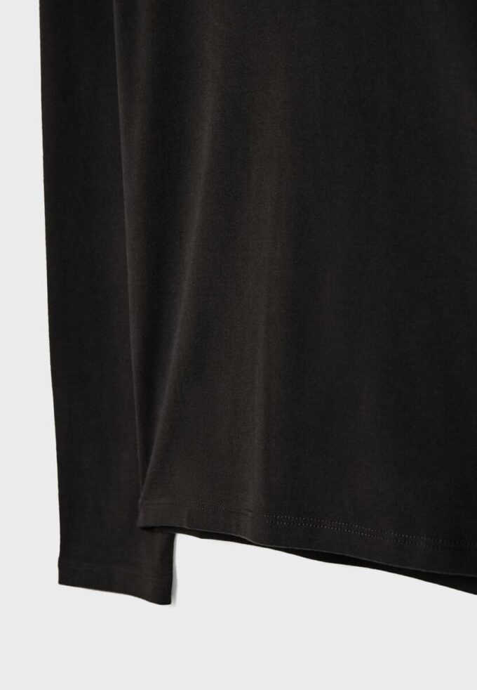 Tricou de bază cu guler înalt Tricou de bază cu guler înalt