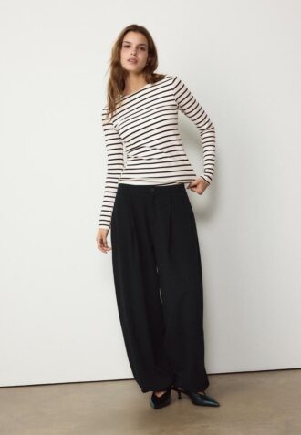 Tricou de bază cu mâneci lungi și dungi