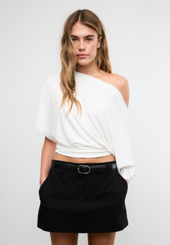 Tricou de bază cu mâneci lăzare Tricou de bază cu mâneci lăzare