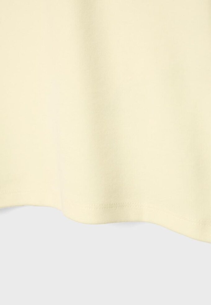 Tricou de bază cu mâneci scurte și guler rotund Tricou de bază cu mâneci scurte și guler rotund