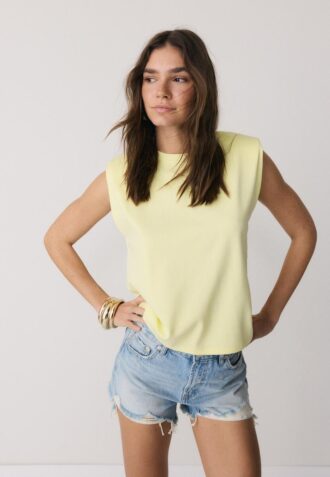 Tricou de bază cu umeri căptușiți