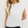 Tricou de bază cu umeri căptușiți Tricou de bază cu umeri căptușiți