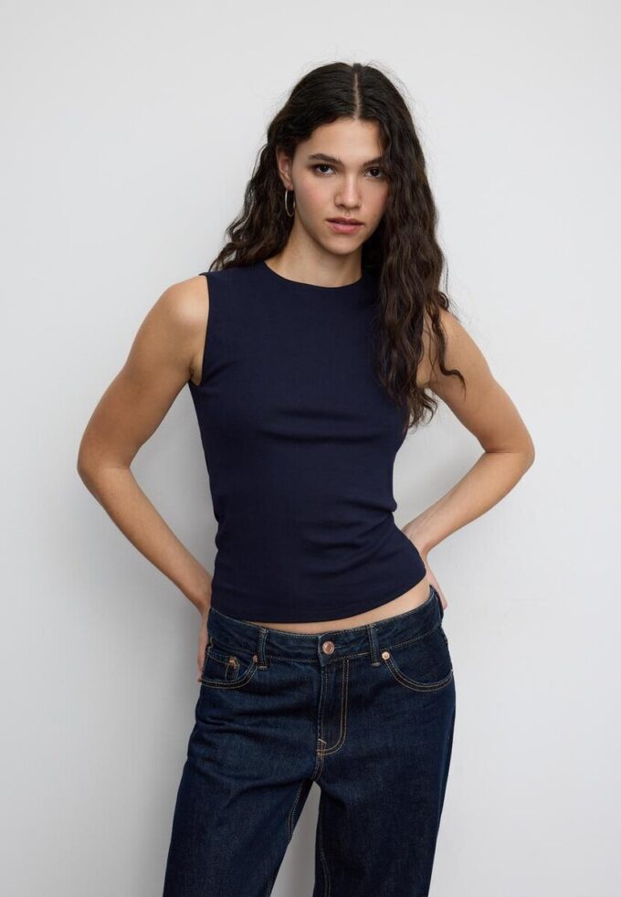 Tricou de bază fără mâneci Tricou de bază fără mâneci
