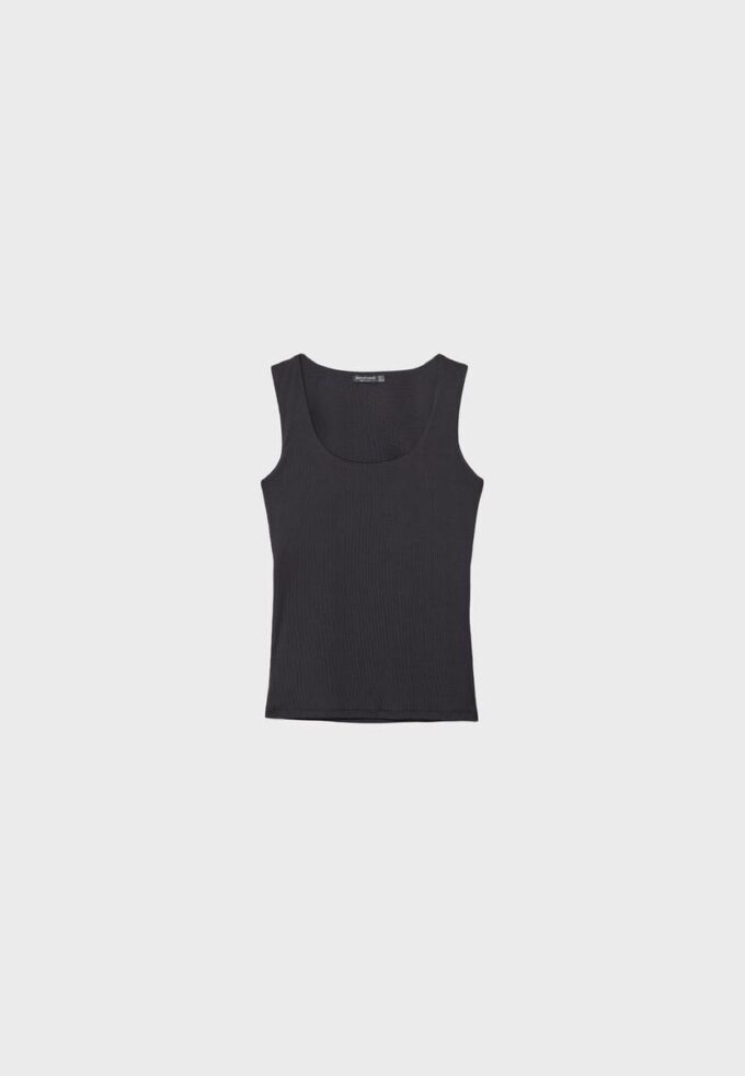 Tricou din poliamidă cu bretele late Tricou din poliamidă cu bretele late