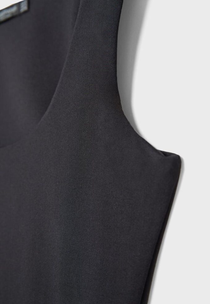 Tricou din poliamidă cu bretele late Tricou din poliamidă cu bretele late