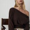 Tricou din tricot cu guler barcă și centură Tricou din tricot cu guler barcă și centură