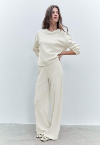 Tricou din tricot cu guler rotund