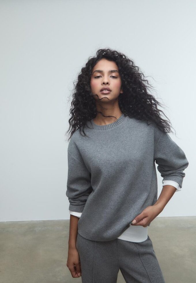 Tricou din tricot cu guler rotund