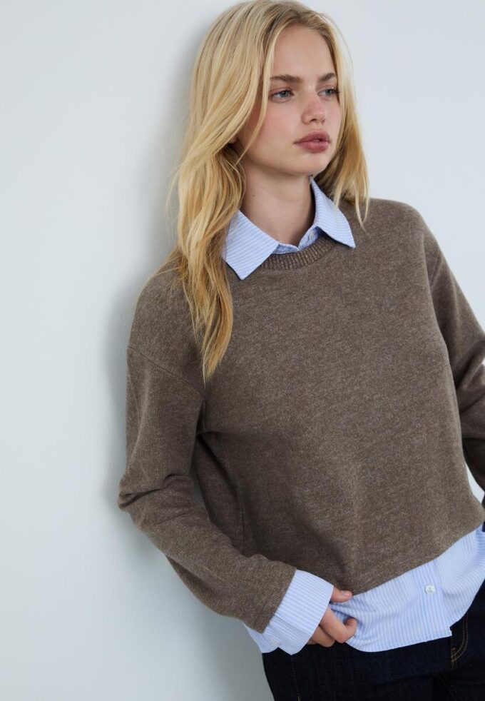Tricou din tricot din două materiale Tricou din tricot din două materiale