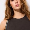 Tricou fără mâneci cu broderie cu ținte Tricou fără mâneci cu broderie cu ținte