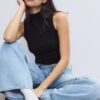 Tricou fără mâneci cu guler în formă de pâlnie