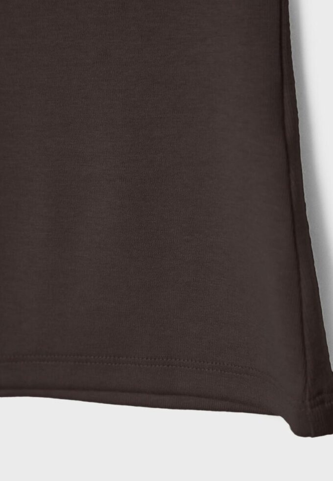 Tricou fără mâneci cu guler în formă de pâlnie Tricou fără mâneci cu guler în formă de pâlnie
