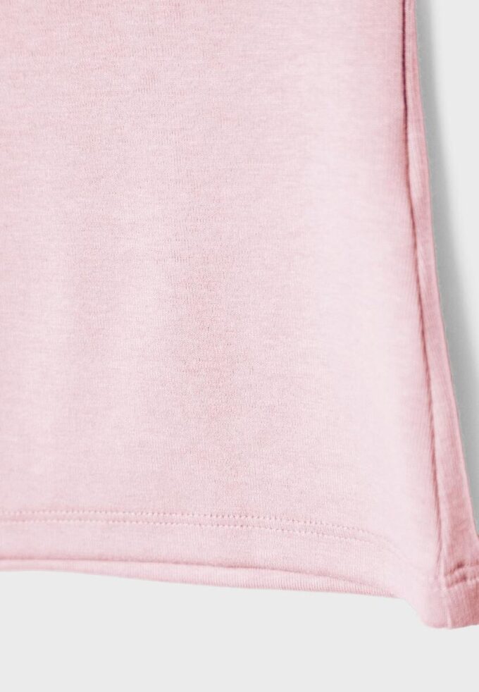 Tricou fără mâneci cu guler în formă de pâlnie Tricou fără mâneci cu guler în formă de pâlnie