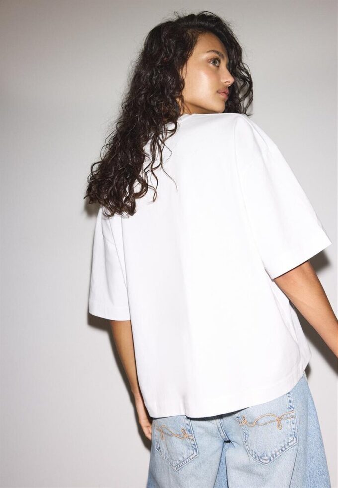 Tricou oversize cu mânecă scurtă Tricou oversize cu mânecă scurtă