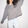 Tricou oversize cu mâneci lungi și dungi Tricou oversize cu mâneci lungi și dungi