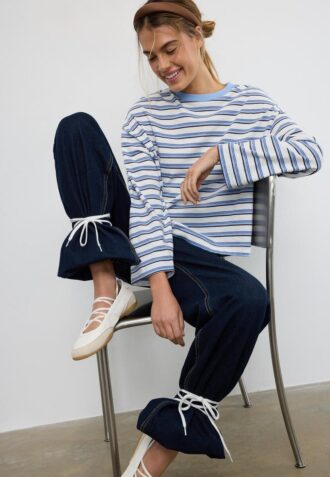 Tricou oversize cu mâneci lungi și dungi