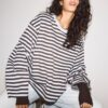 Tricou oversize cu mâneci lungi și dungi Tricou oversize cu mâneci lungi și dungi