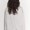 Tricou oversize cu mâneci lungi și dungi Tricou oversize cu mâneci lungi și dungi
